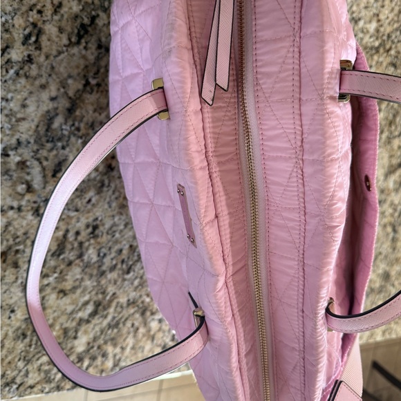 Kate spade ♠️ Kate Spade New York
WILSON ROAD QUILTED KAYLIE BABY BAG - Picture 7 of 10